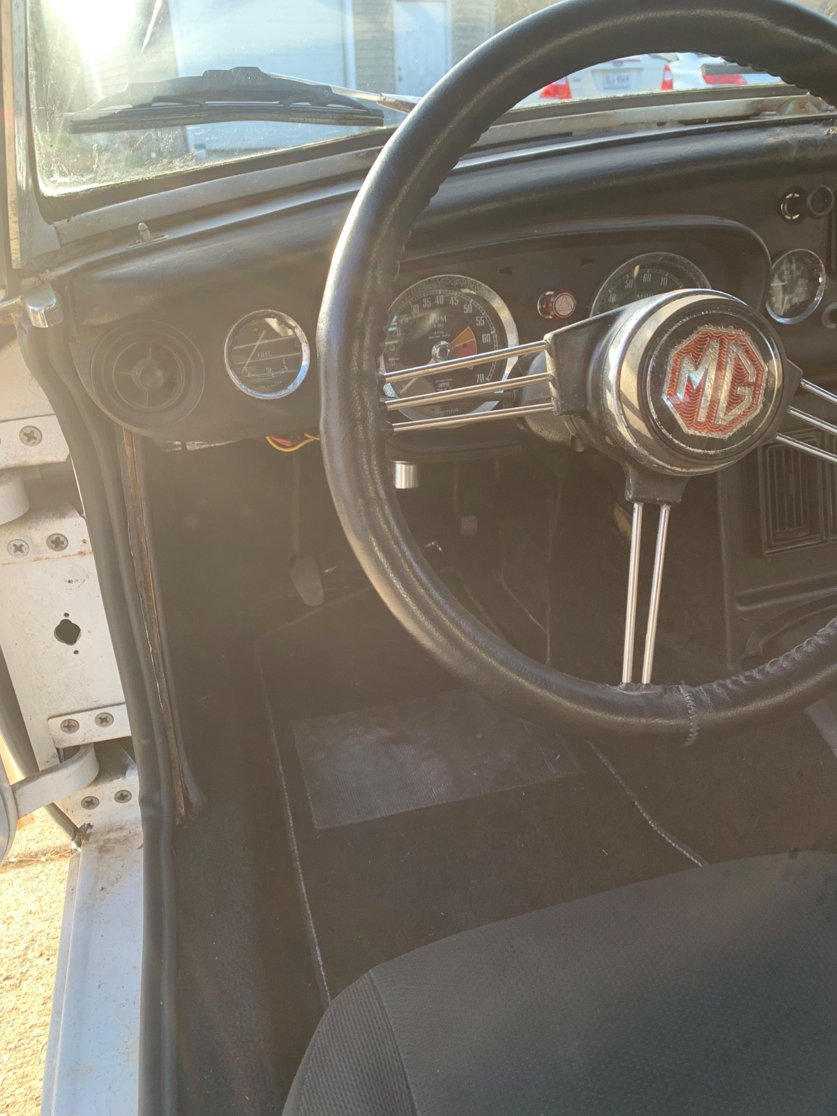 MG-MGB-1964-Convertible-12