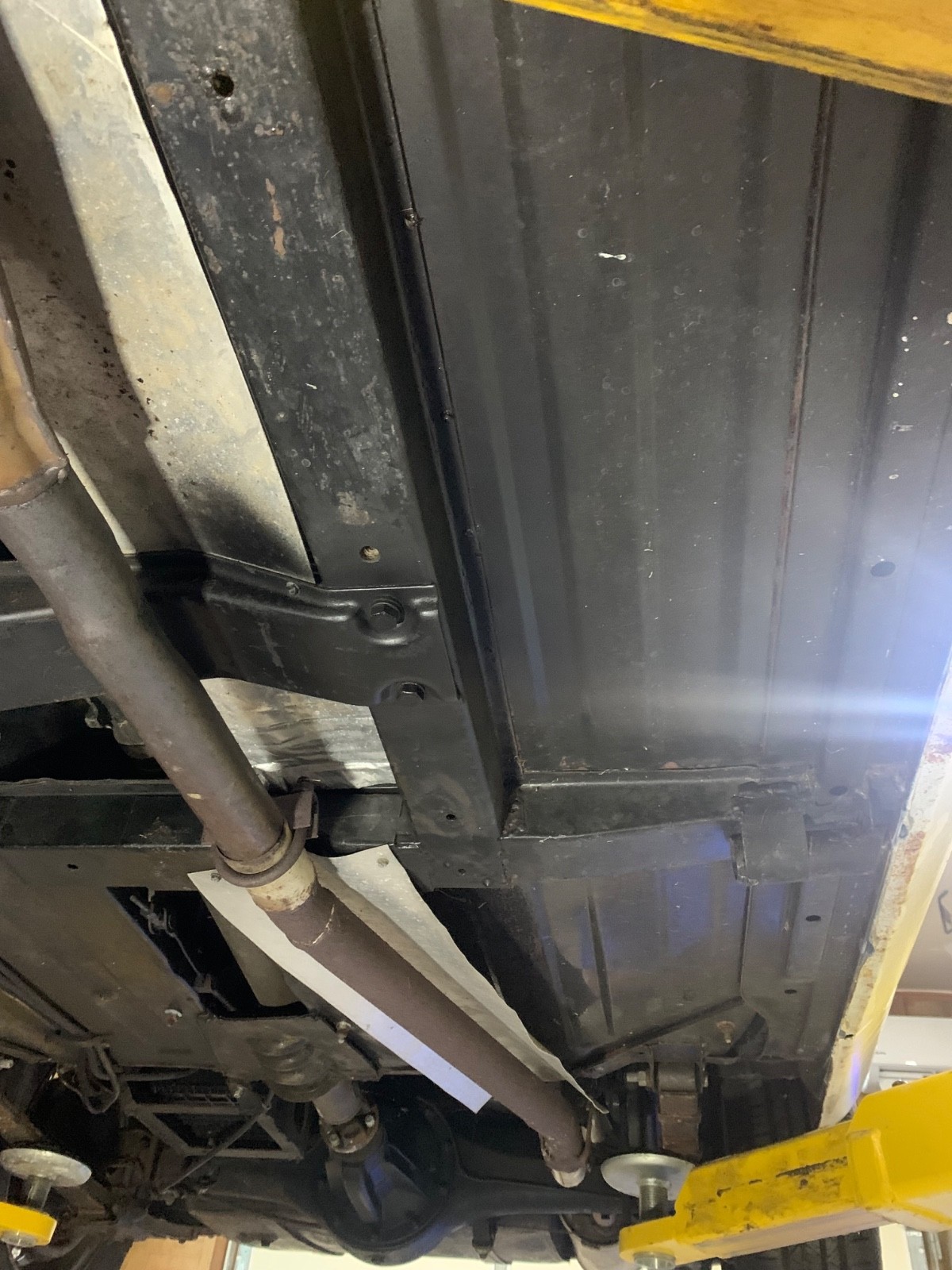 MG-MGB-1964-Convertible-4