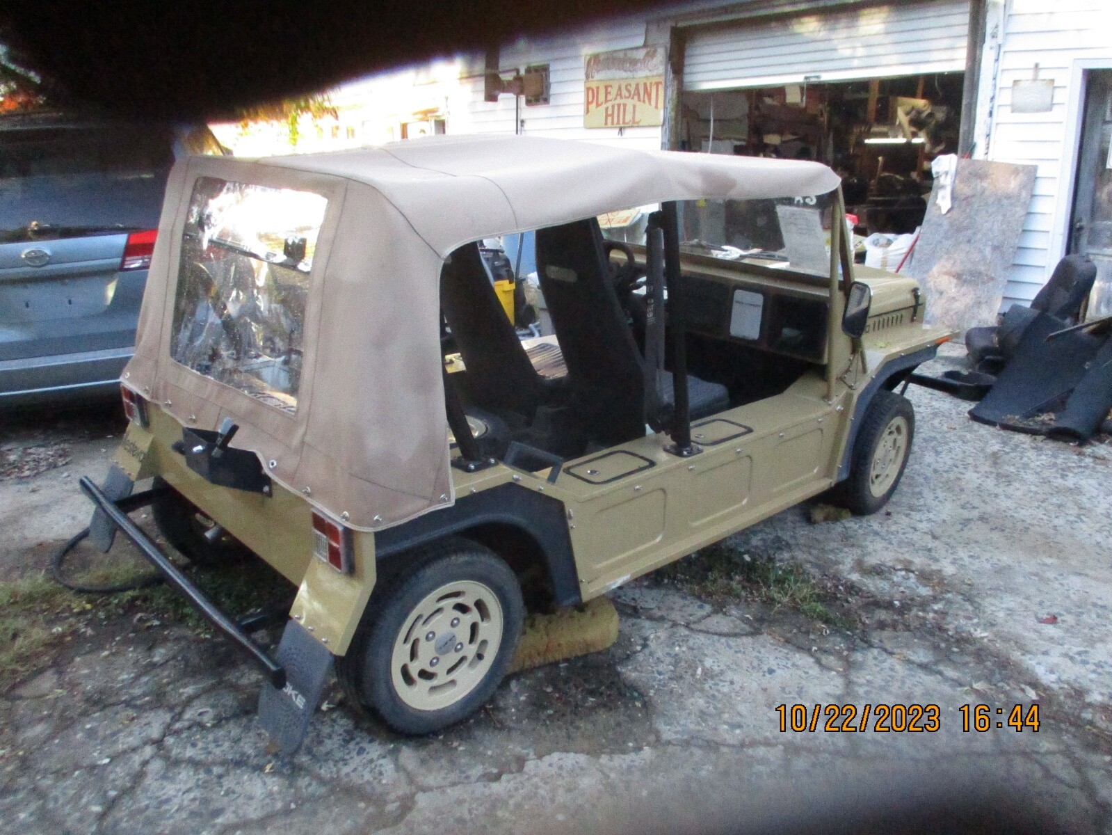 MG-MGB-1967-Convertible-4