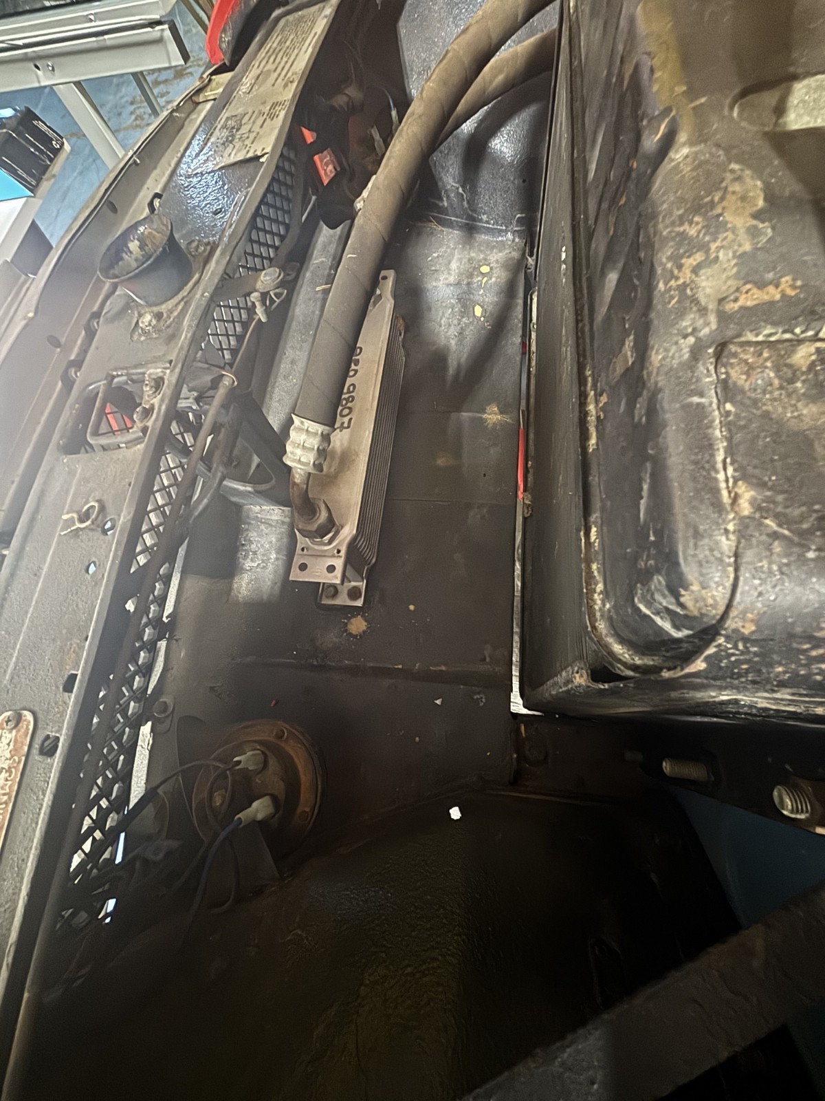 MG-MGB-1974-Convertible-14