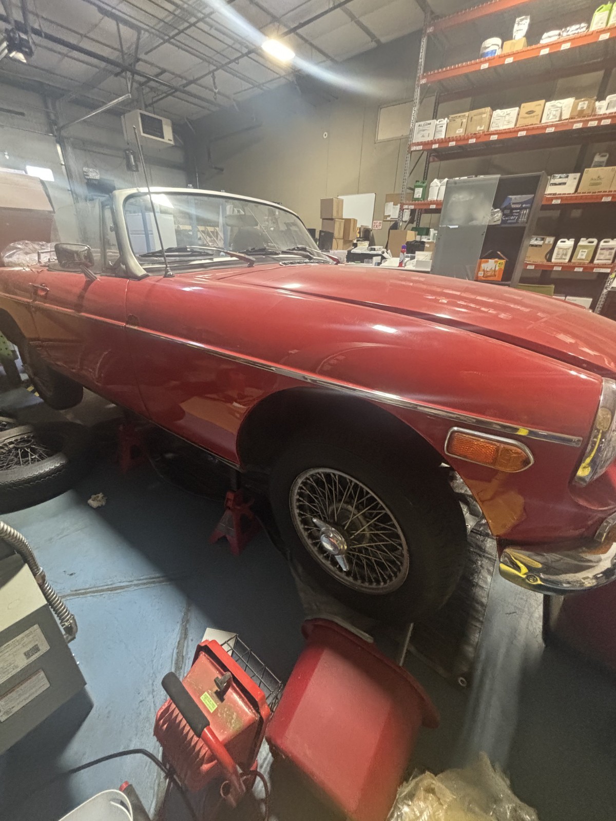 MG-MGB-1974-Convertible-17