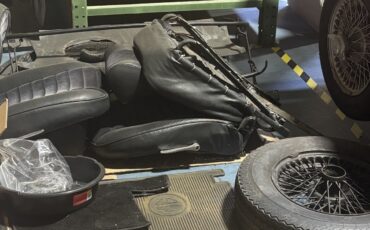 MG-MGB-1974-Convertible-18