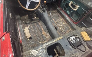 MG-MGB-1974-Convertible-2