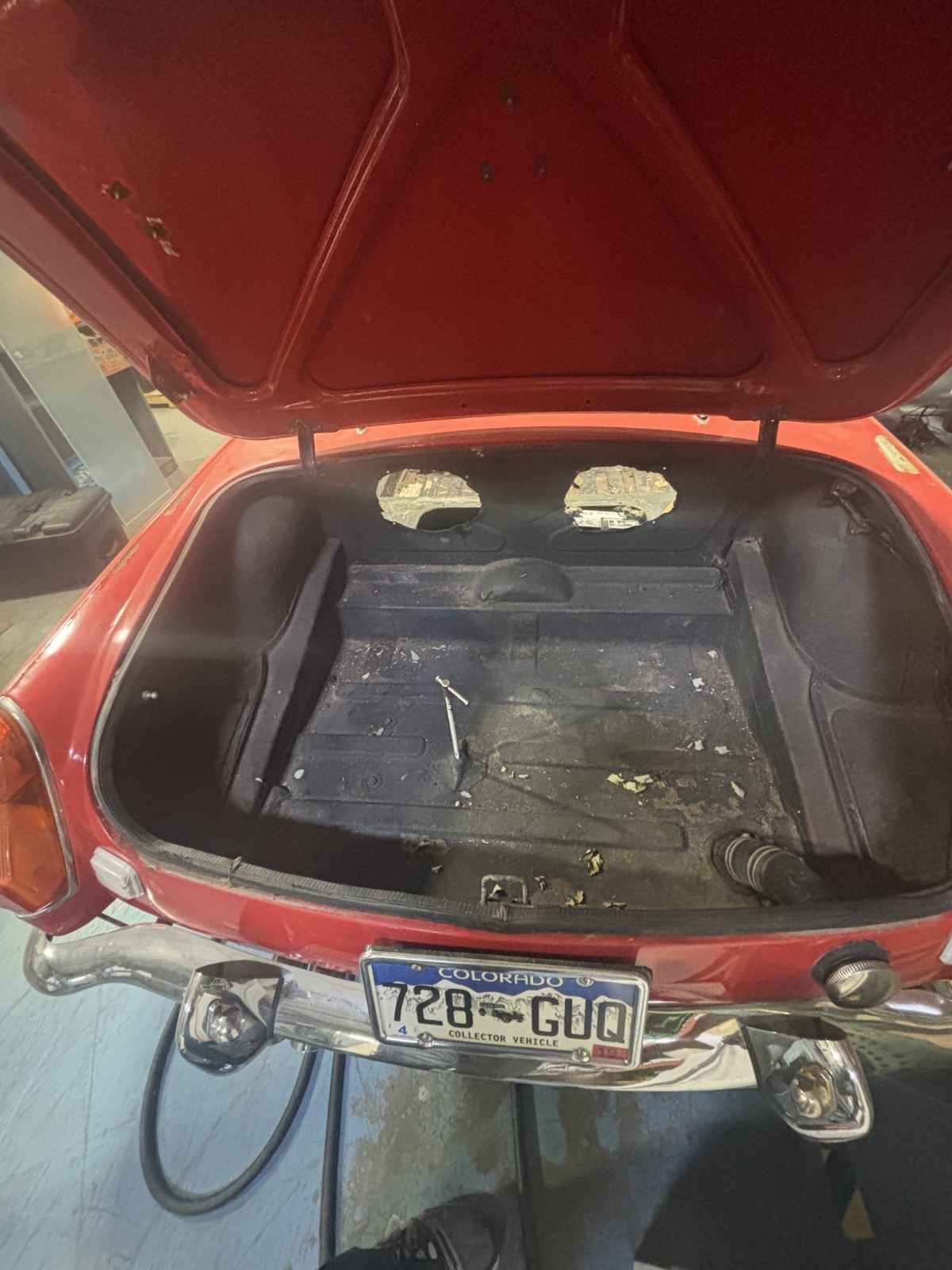 MG-MGB-1974-Convertible-7