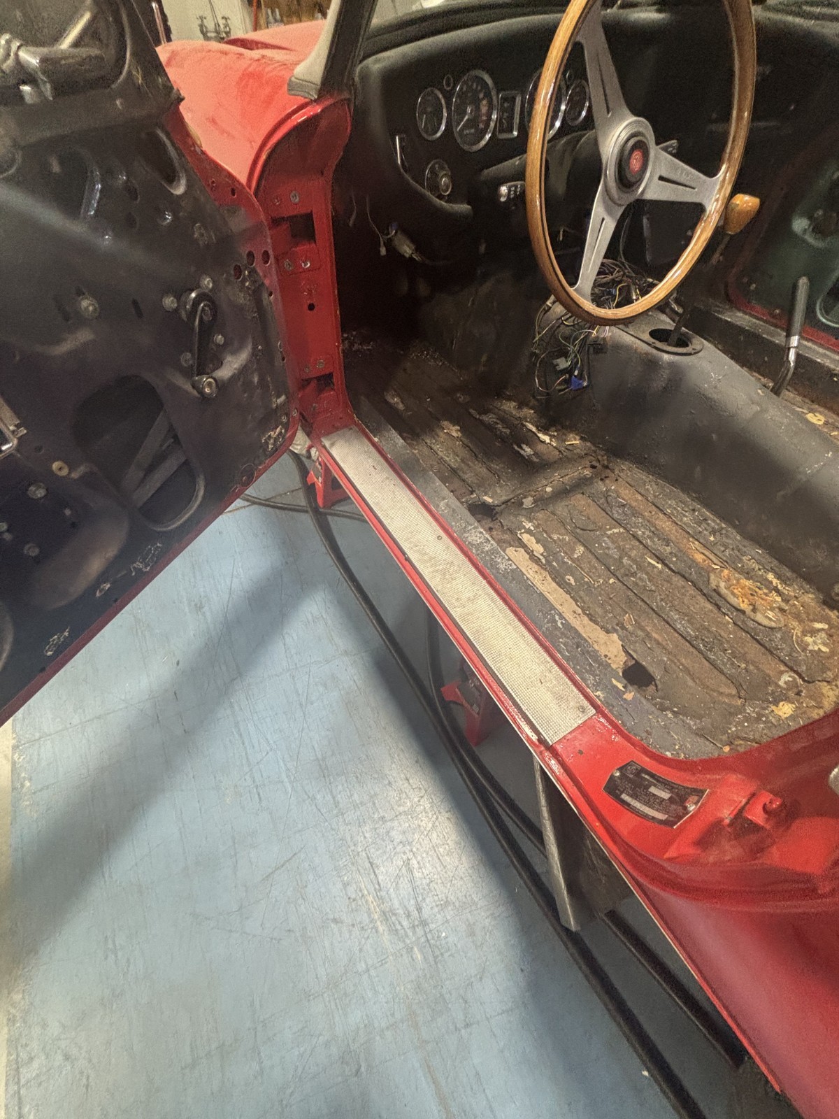 MG-MGB-1974-Convertible-9