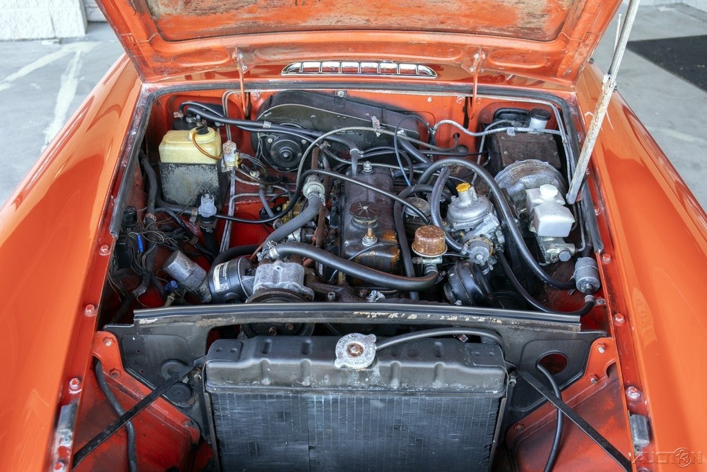 MG-MGB-1975-Convertible-14
