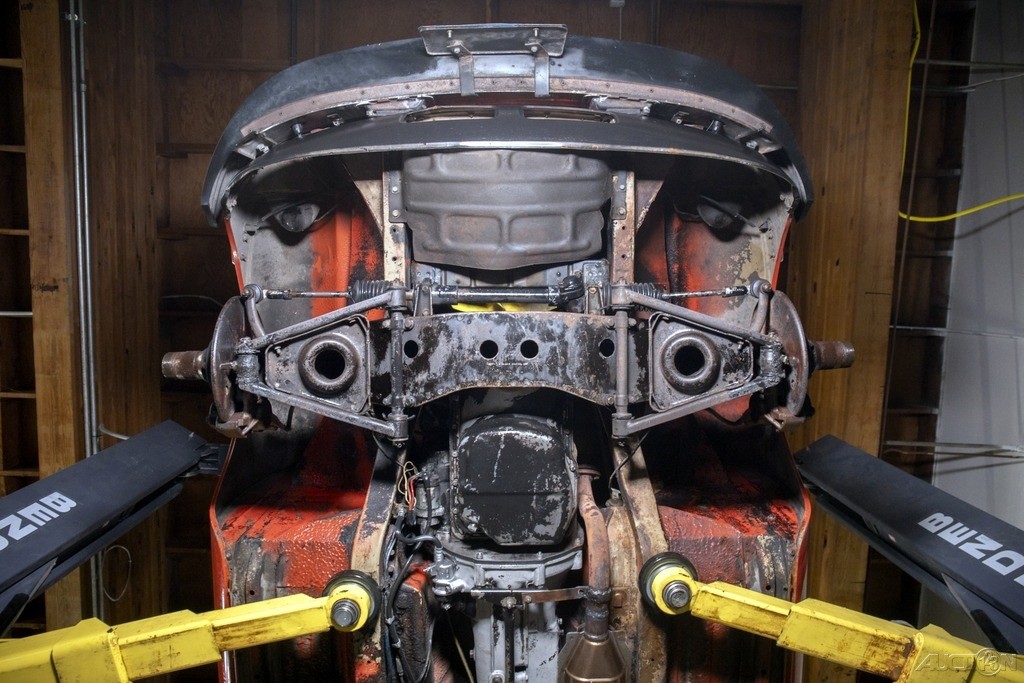 MG-MGB-1975-Convertible-16