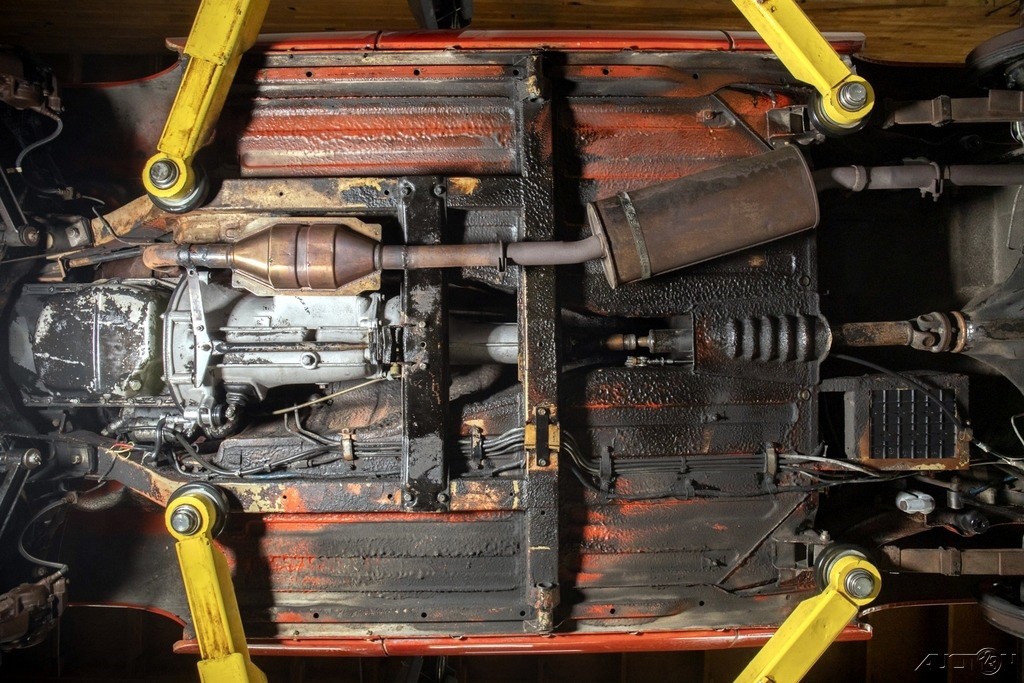 MG-MGB-1975-Convertible-18