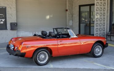 MG-MGB-1975-Convertible-4