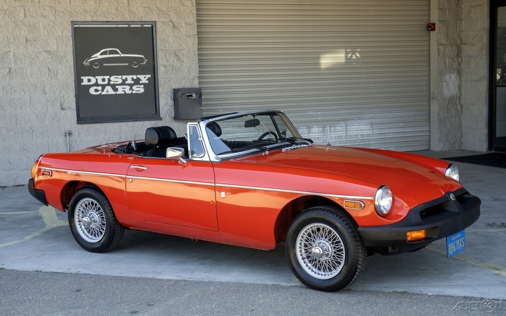 MG-MGB-1975-Convertible-6