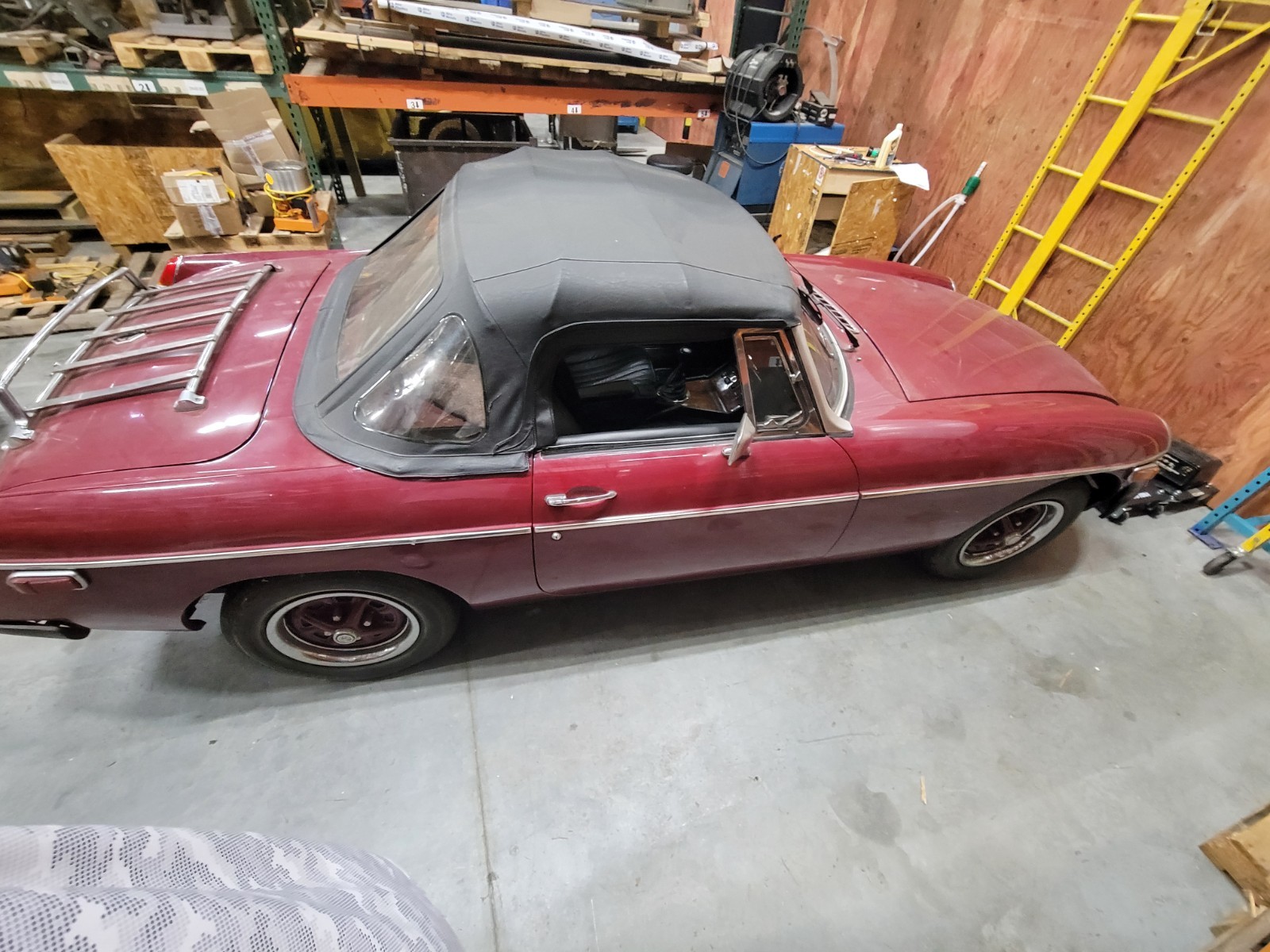 MG-MGB-1976-Convertible-8