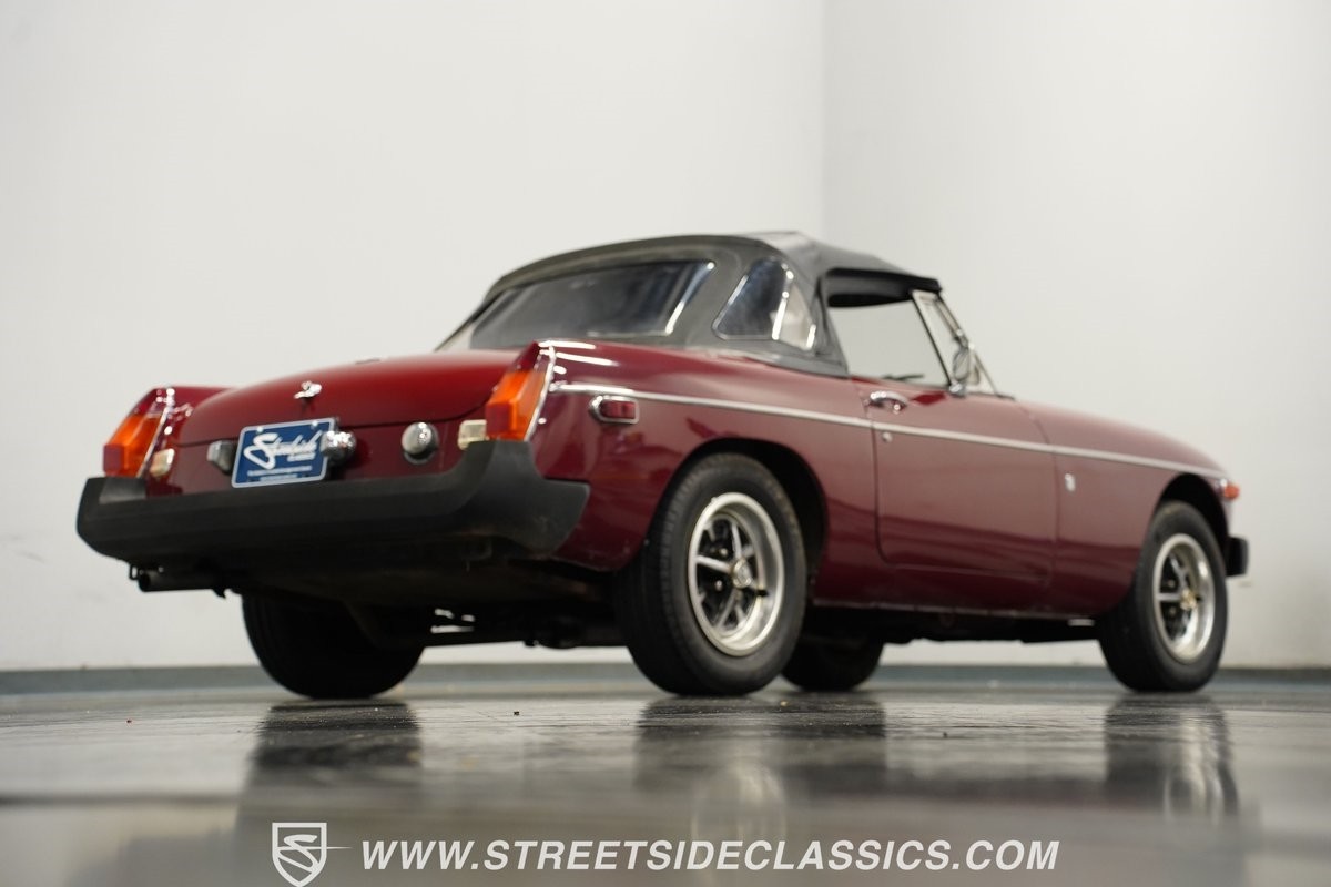 MG-MGB-1976-Roadster-27