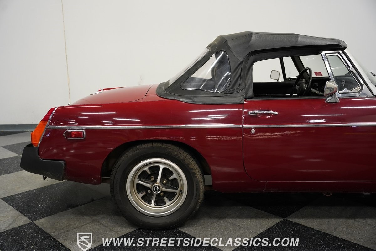 MG-MGB-1976-Roadster-29