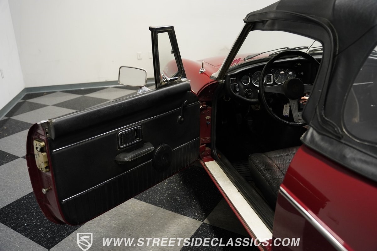 MG-MGB-1976-Roadster-36