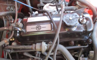 MG-MGB-1979-Convertible-19
