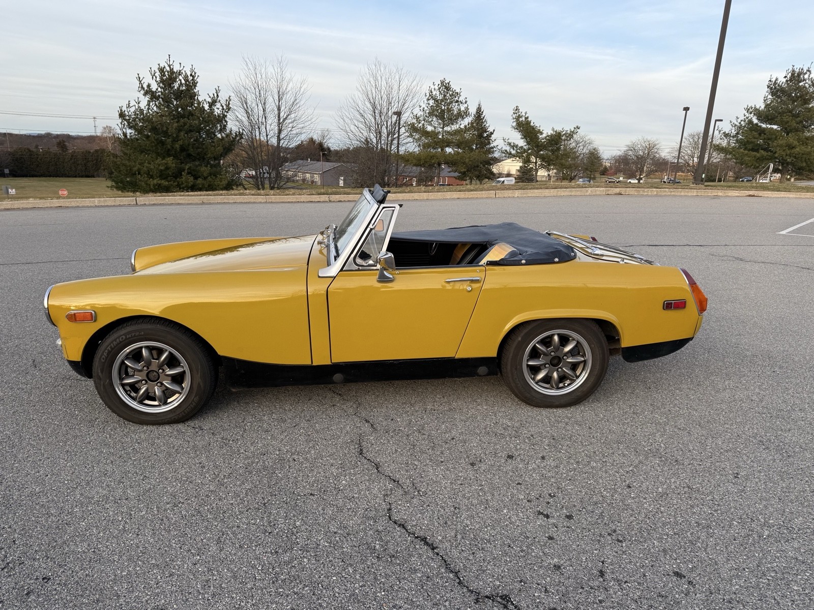 MG-Midget-1976