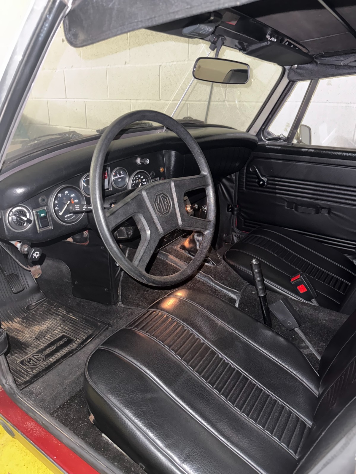 MG-Midget-1978-Convertible-10