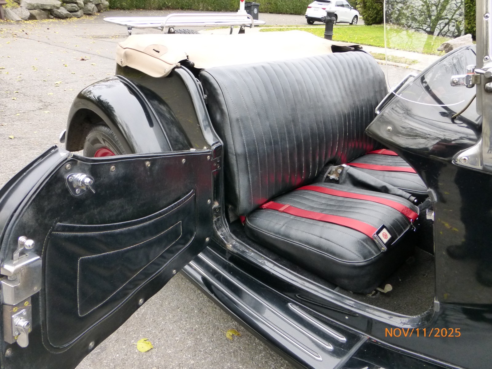 MG-Other-1953-Convertible-14