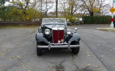 MG-Other-1953-Convertible-29