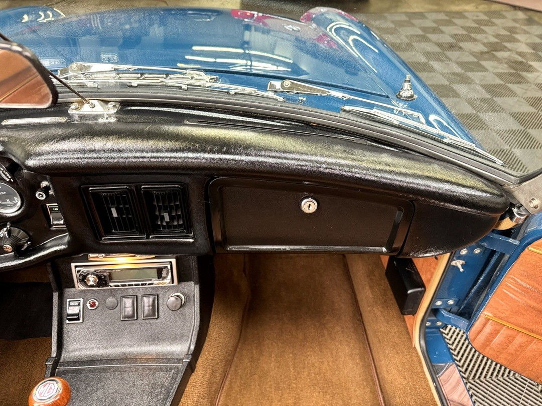 MG-Other-1972-Roadster-19