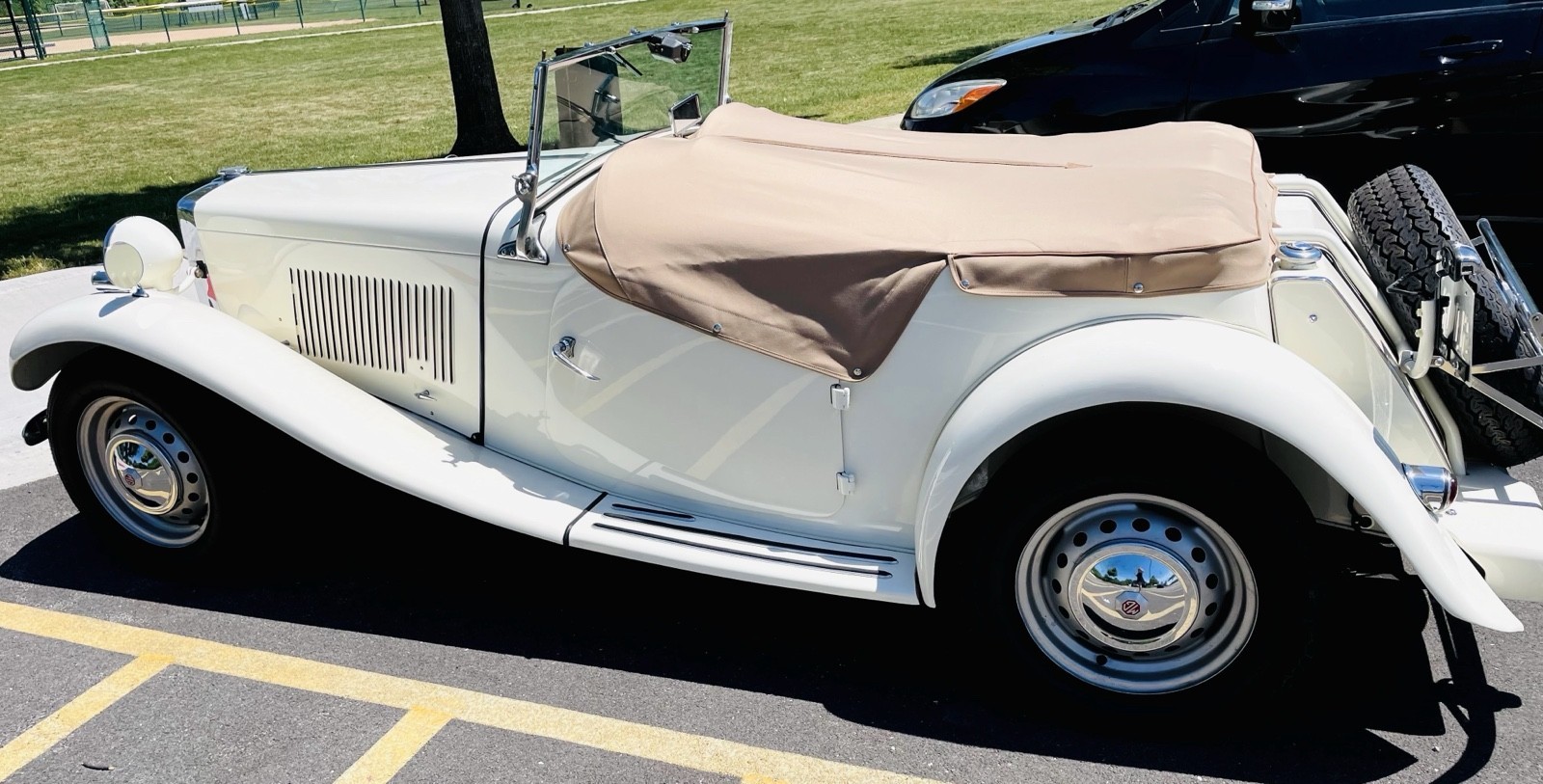 MG-TD-1953-Convertible-13