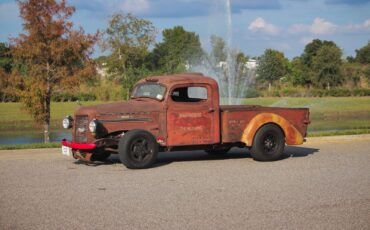 Mack-Rat-Rod-1939-2-Door-19