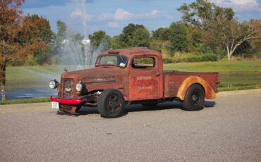Mack-Rat-Rod-1939-2-Door-20