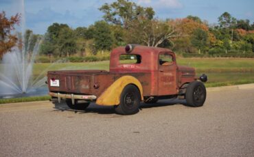Mack-Rat-Rod-1939-2-Door-31