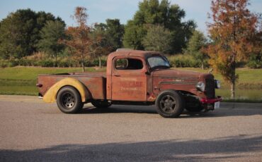 Mack-Rat-Rod-1939-2-Door-33