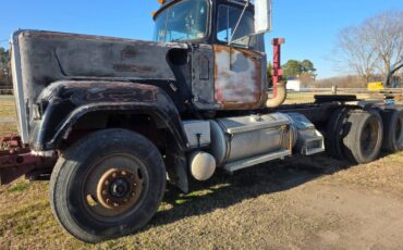 Mack-diesel-1990-black-1