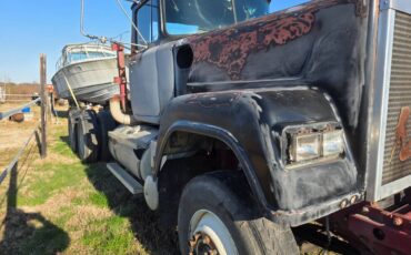 Mack-diesel-1990-black