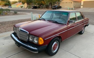 Maercedes-benz-240d-diesel-1977-red