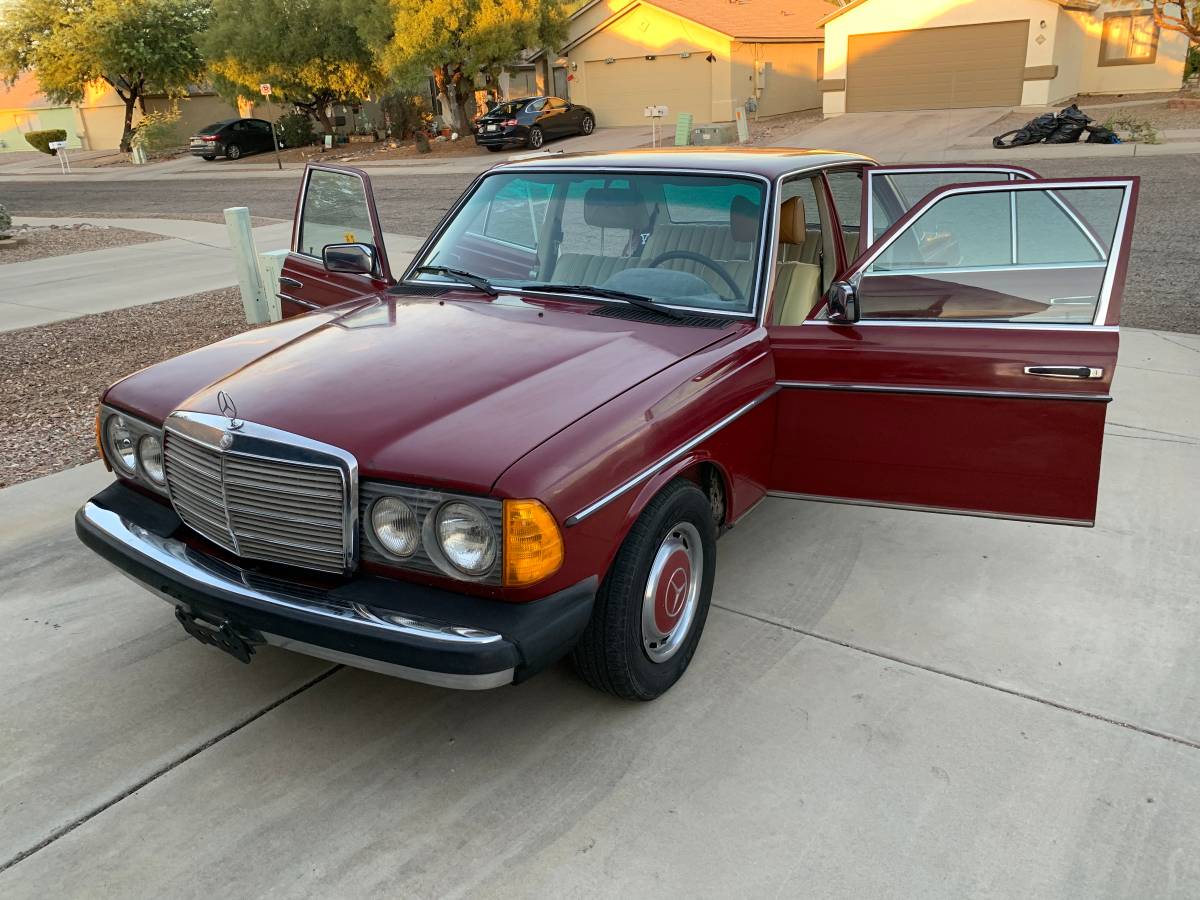 Maercedes-benz-240d-diesel-1977-red-5