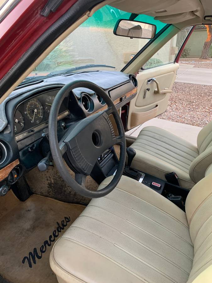 Maercedes-benz-240d-diesel-1977-red-8