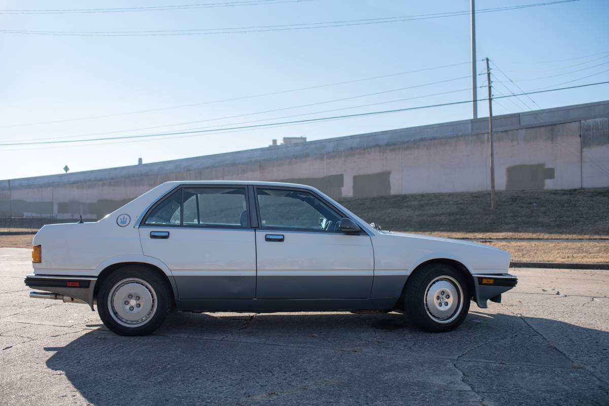 Maserati-430-1989-white-7