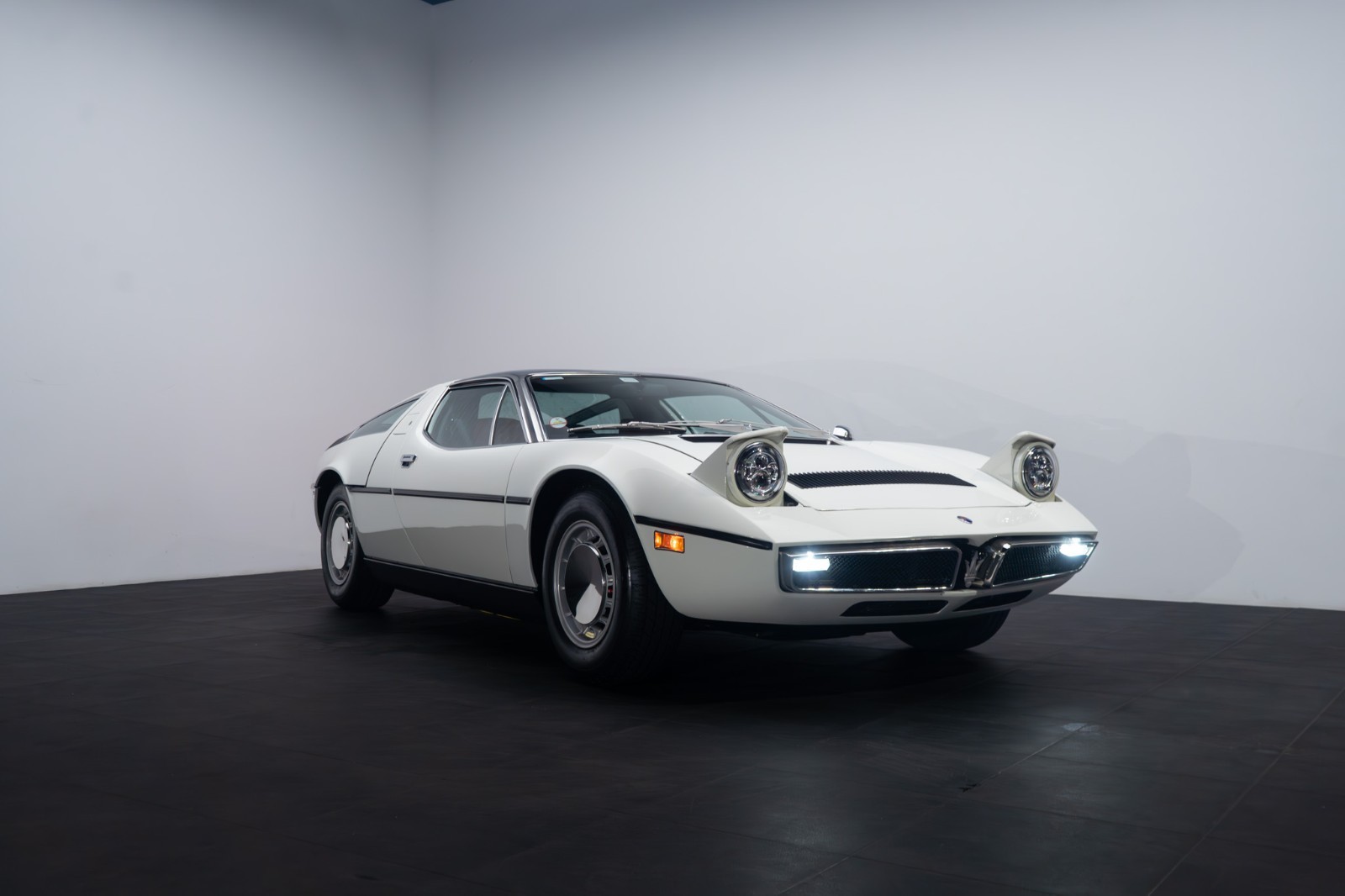 Maserati-Bora-1974-Coupe-17