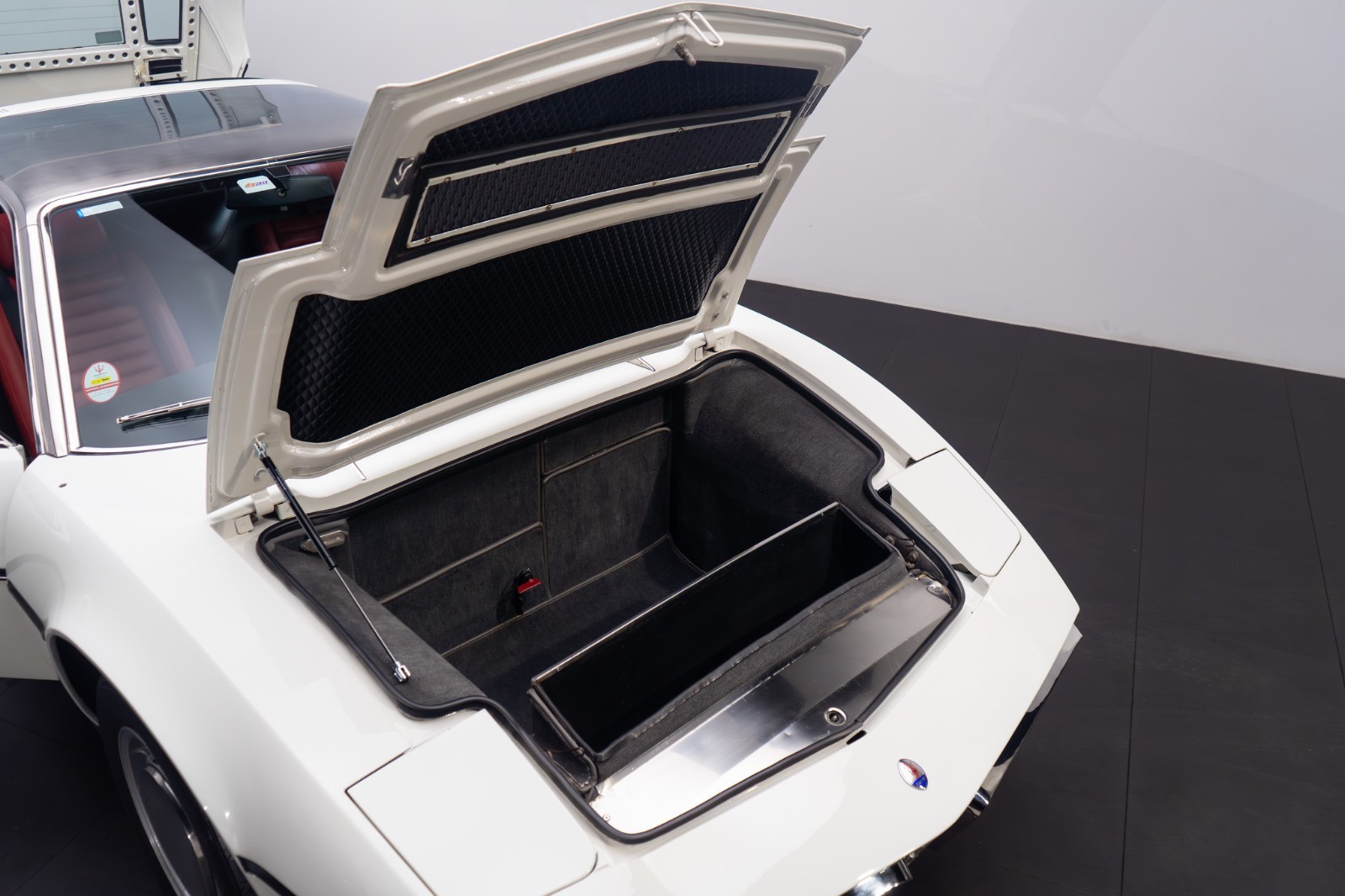 Maserati-Bora-1974-Coupe-27