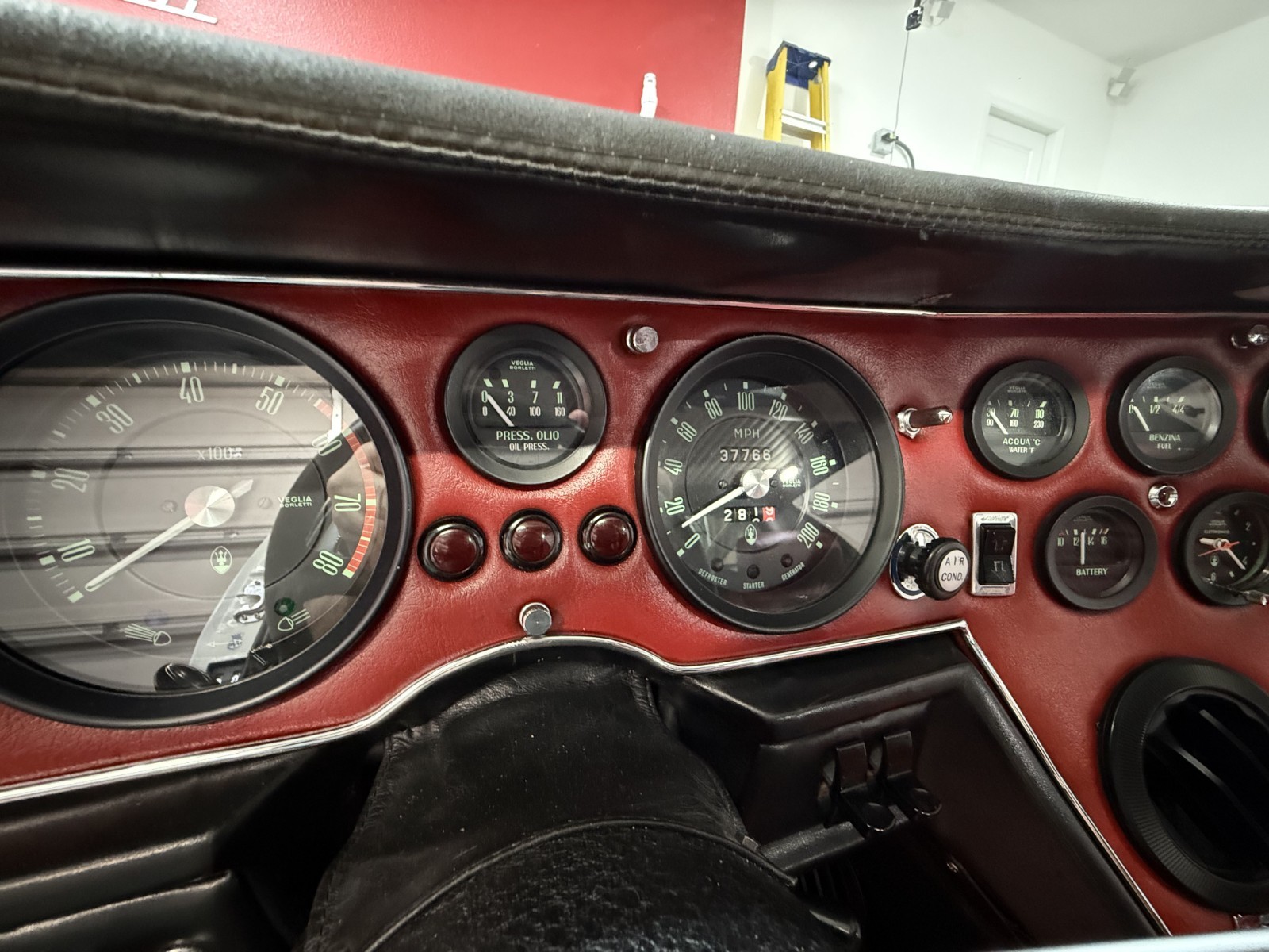 Maserati-Bora-1974-Coupe-36