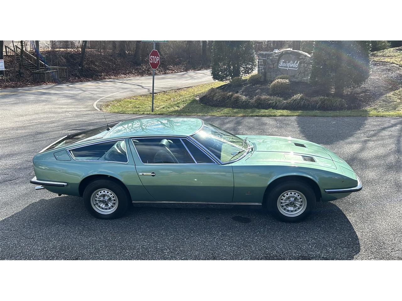 Maserati-Indy-1971-Light-Green-Blue-1