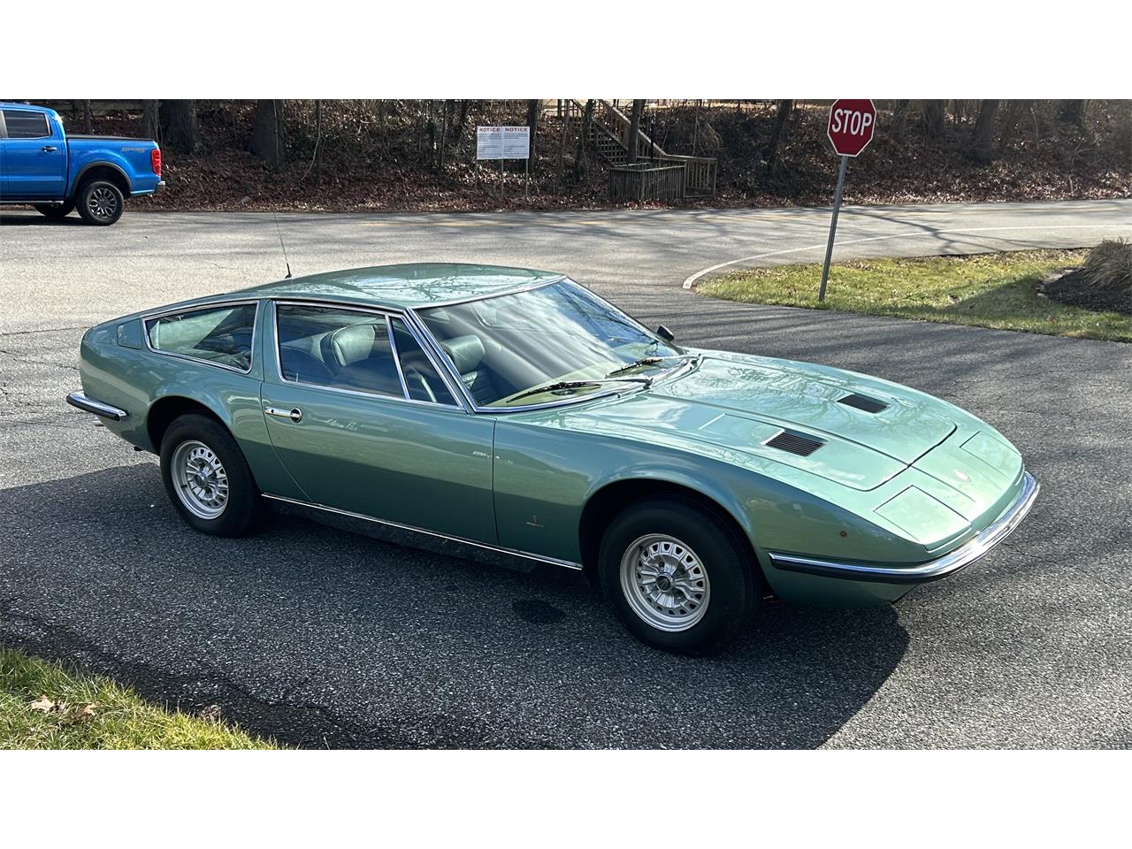 Maserati-Indy-1971-Light-Green-Blue-2