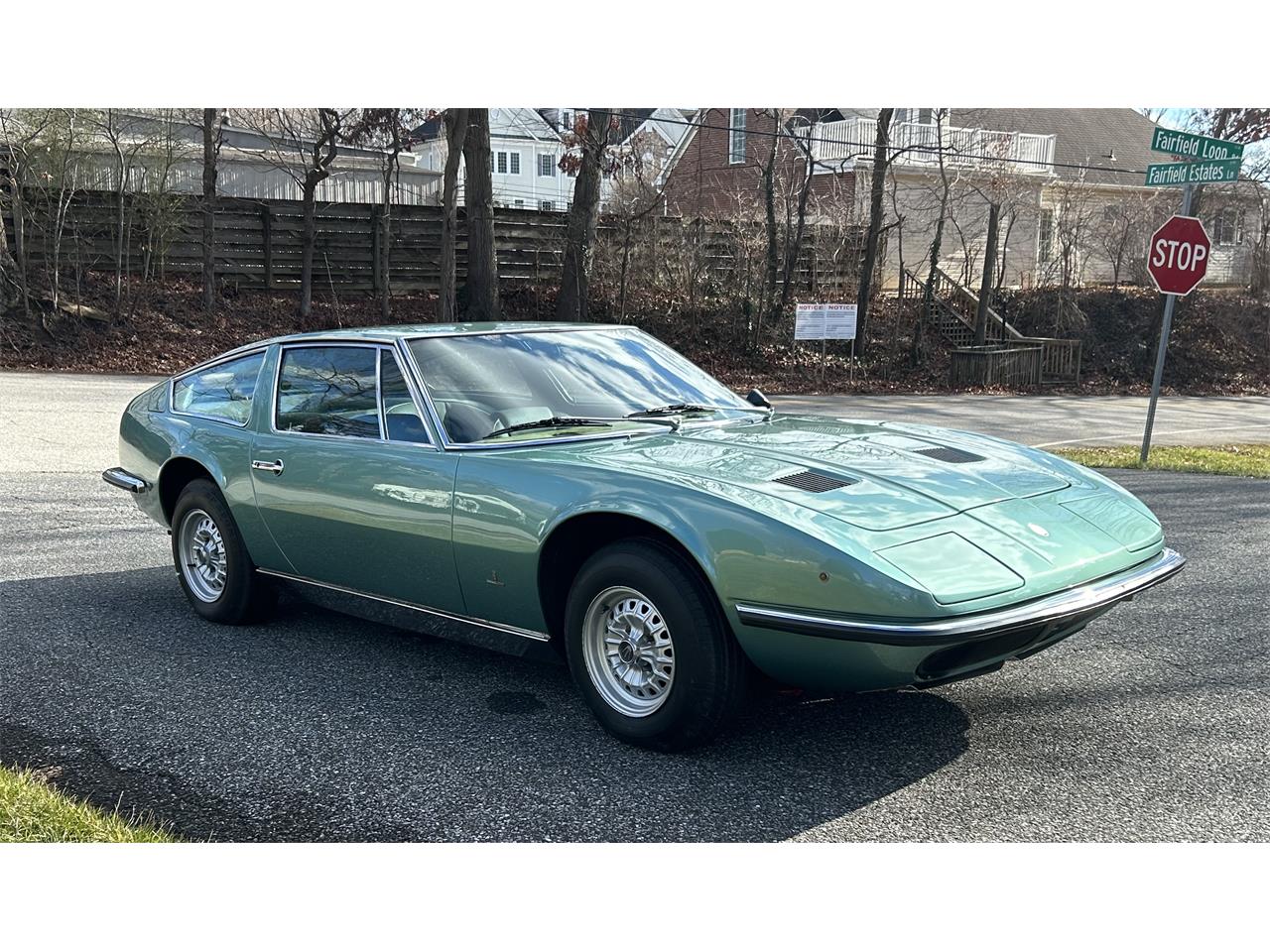 Maserati-Indy-1971-Light-Green-Blue-3