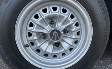 Maserati-Indy-1971-Light-Green-Blue-30