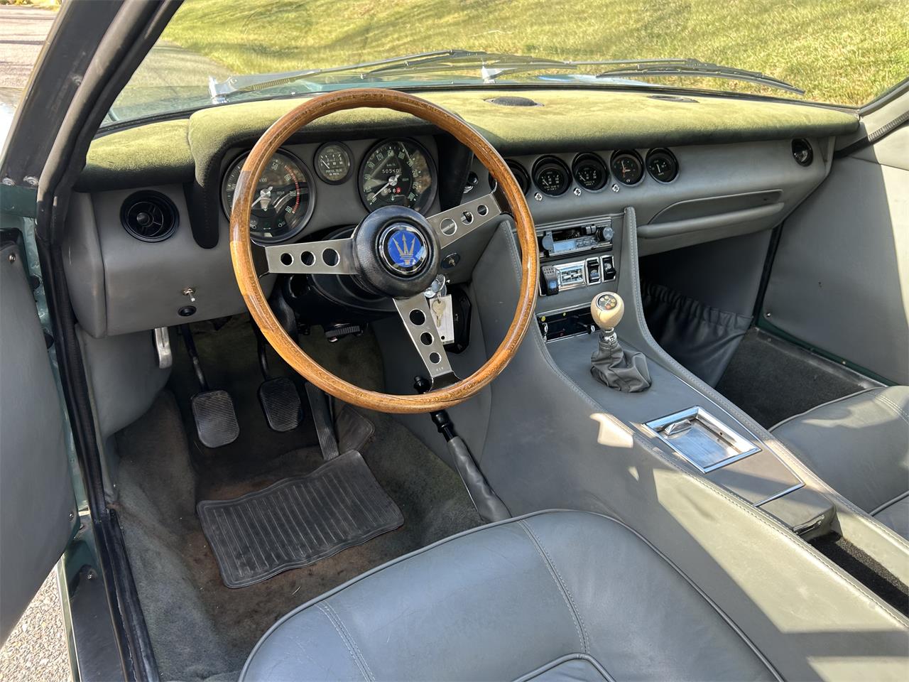 Maserati-Indy-1971-Light-Green-Blue-34