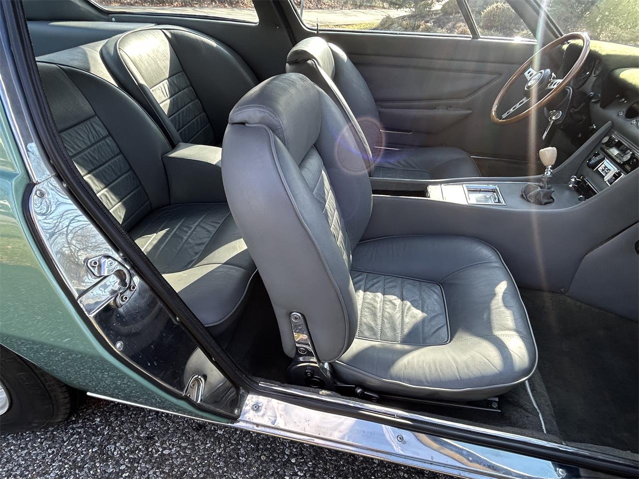 Maserati-Indy-1971-Light-Green-Blue-7