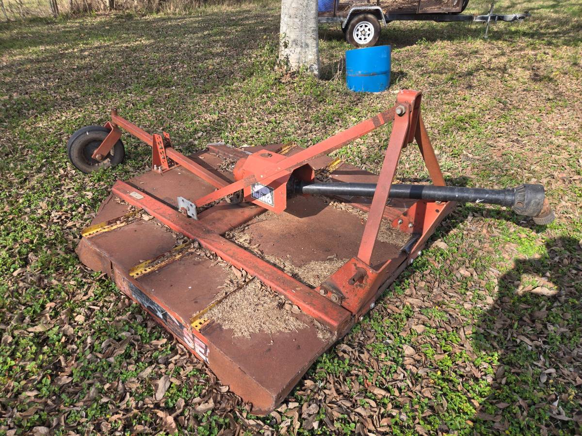 Massey-ferguson-diesel-1996-red-3