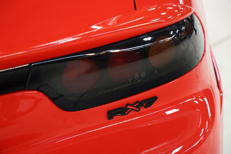 Mazda-Rx-7-1993-Red-Black-44