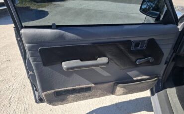 Mazda-b-series-1990-10