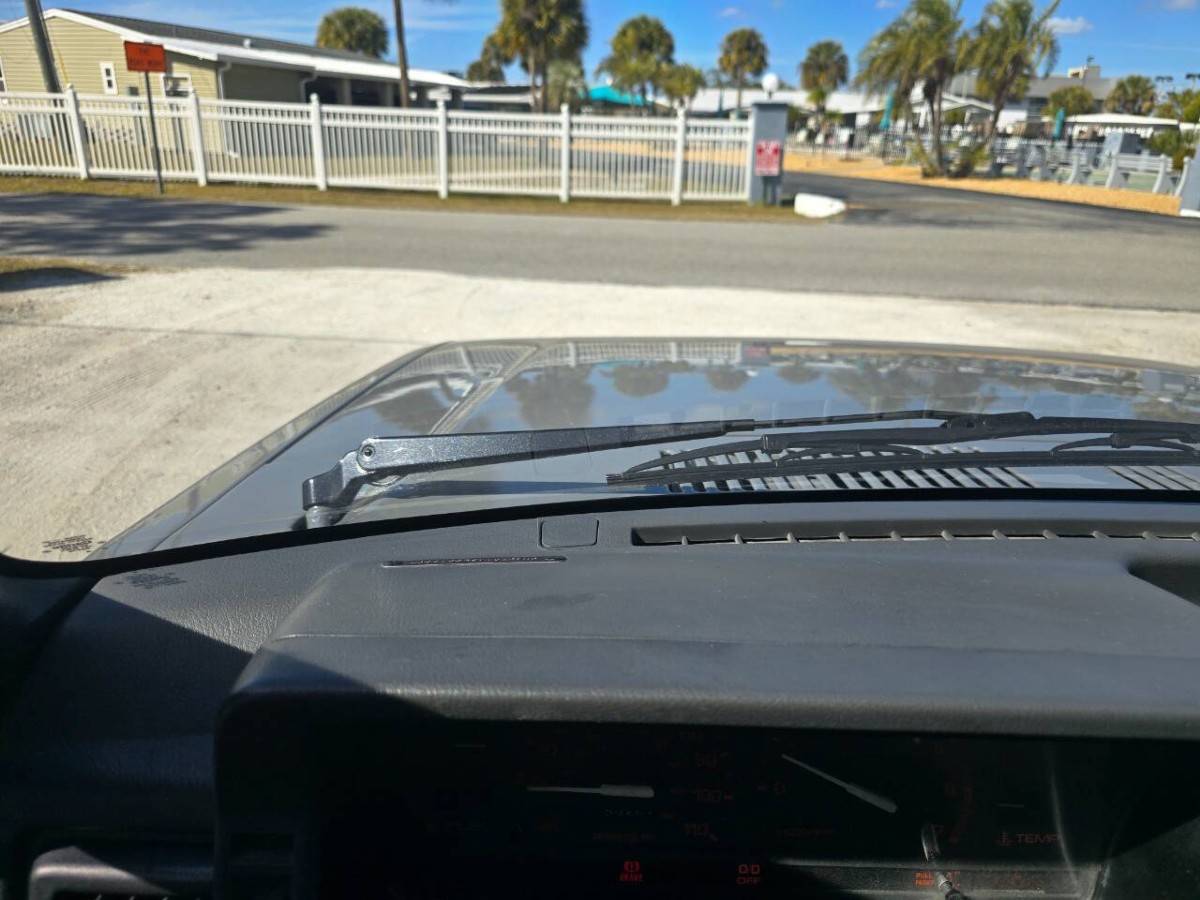 Mazda-b-series-1990-16