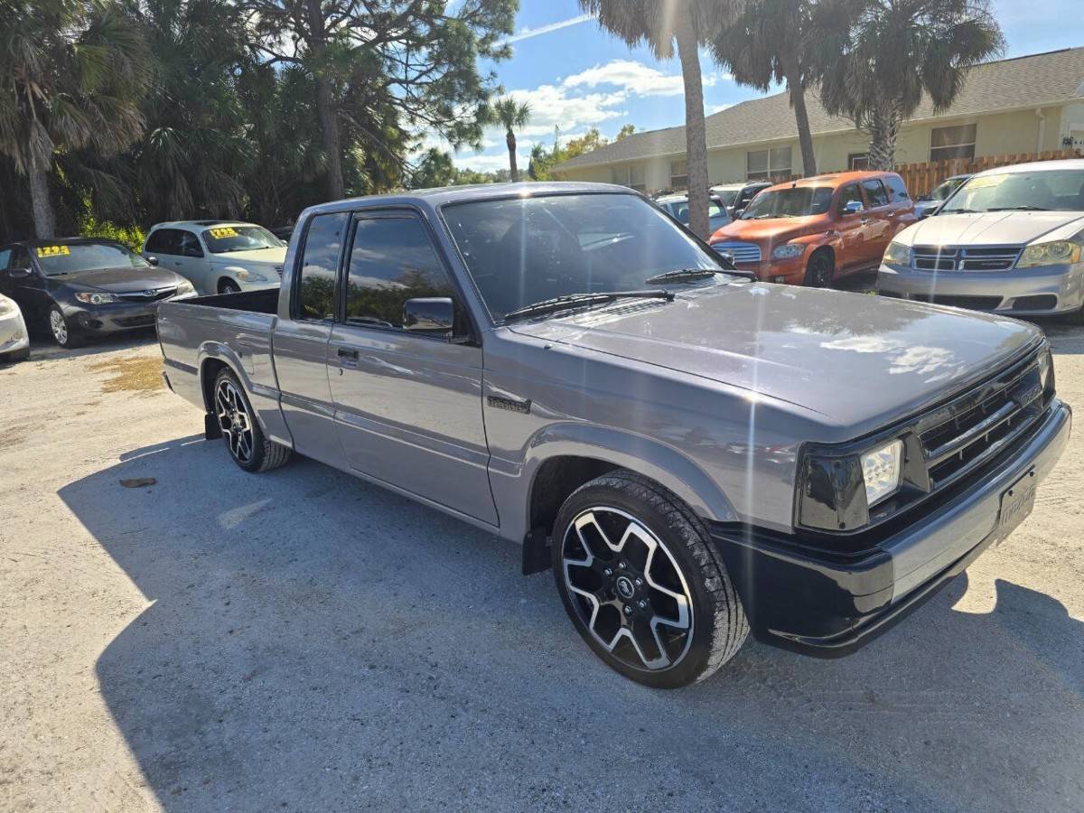 Mazda-b-series-1990-3