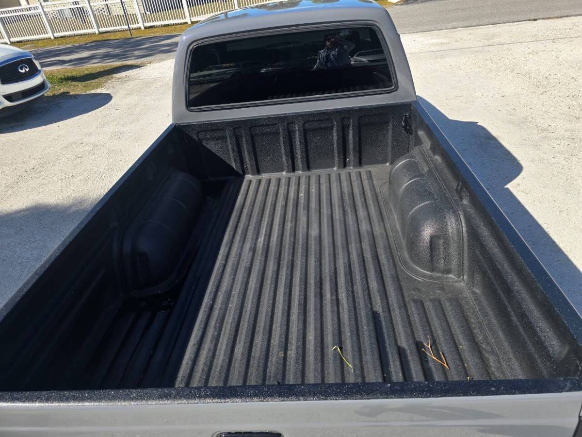 Mazda-b-series-1990-5